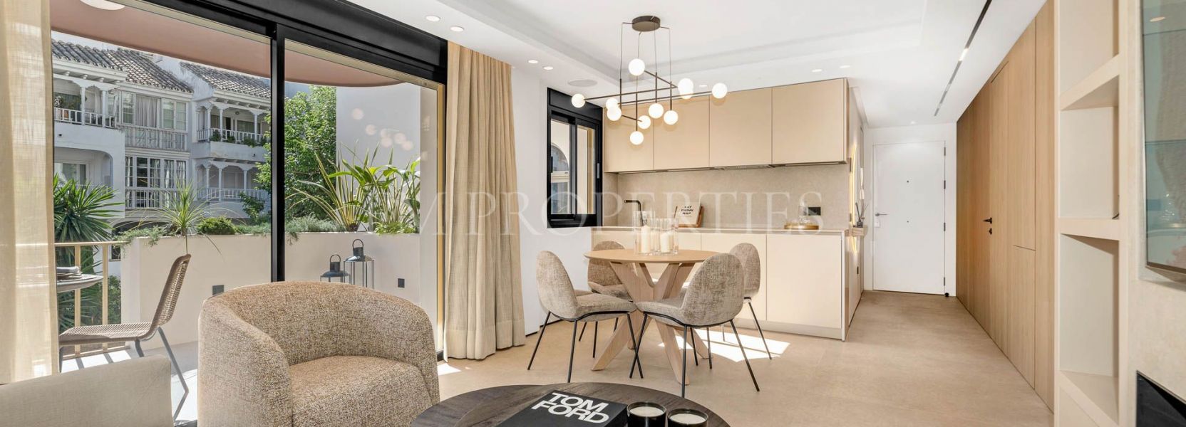 Apartment  in Nueva Andalucia, Marbella