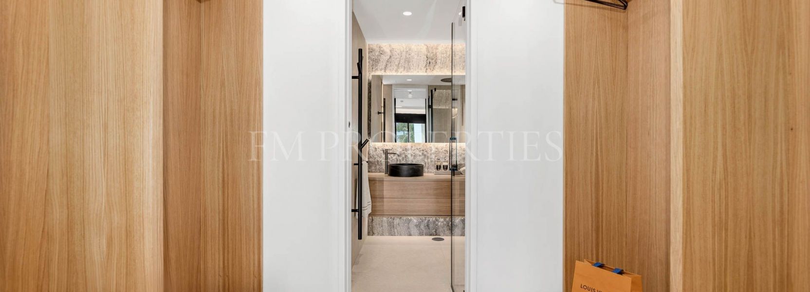 Apartment  in Nueva Andalucia, Marbella