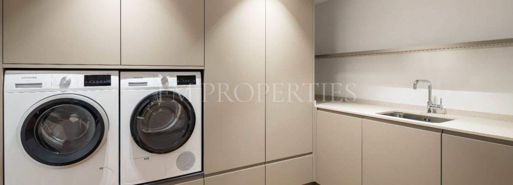 Villa  en Los Arqueros, Benahavis