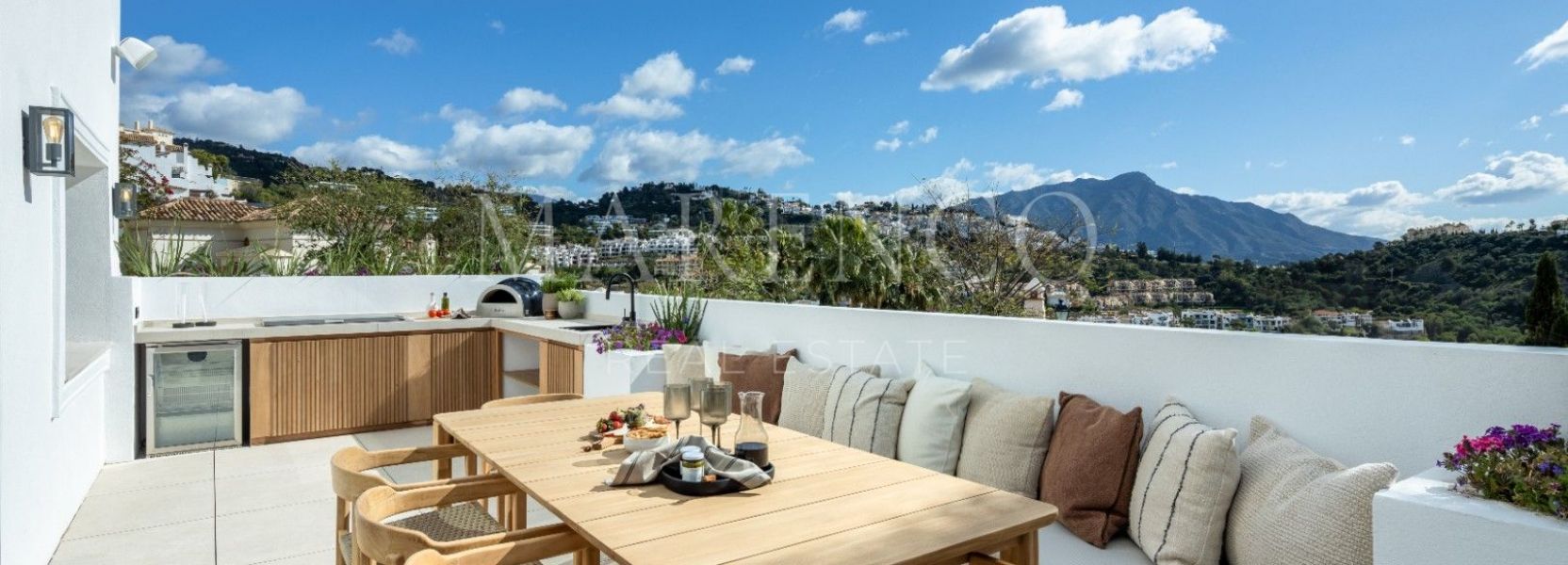 Villa  en Los Arqueros, Benahavis