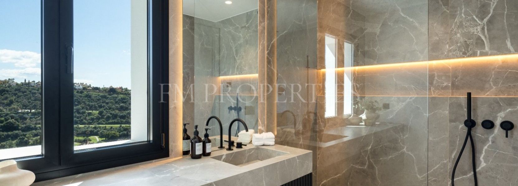 Villa  en Los Arqueros, Benahavis