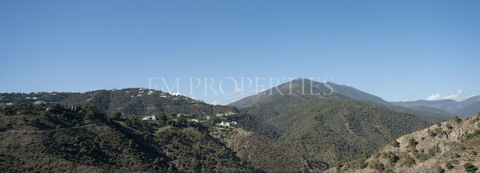 Apartamento Planta Baja  en Real de La Quinta, Benahavis