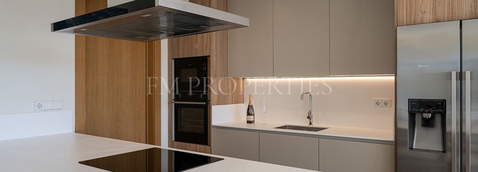 Apartamento Planta Baja  en Real de La Quinta, Benahavis