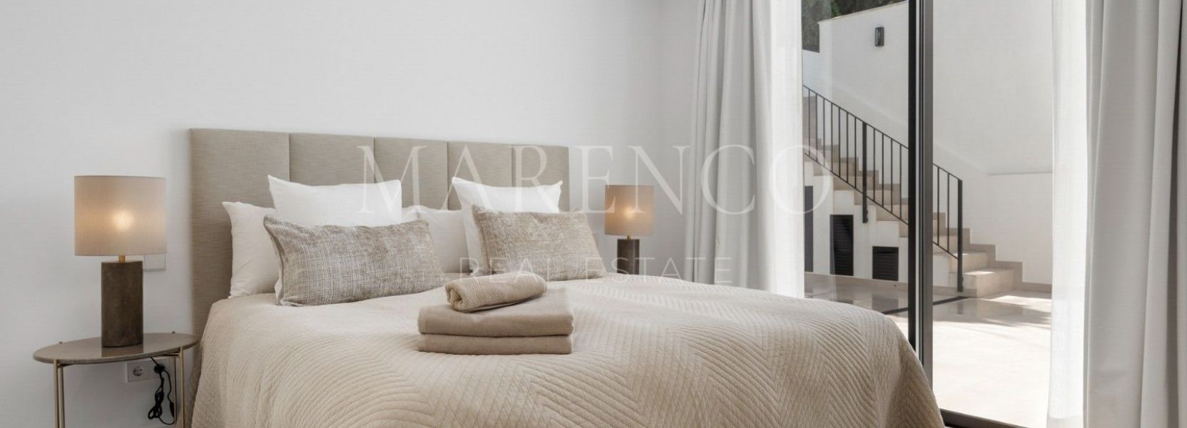 Villa  in El Rosario, Marbella East, Marbella