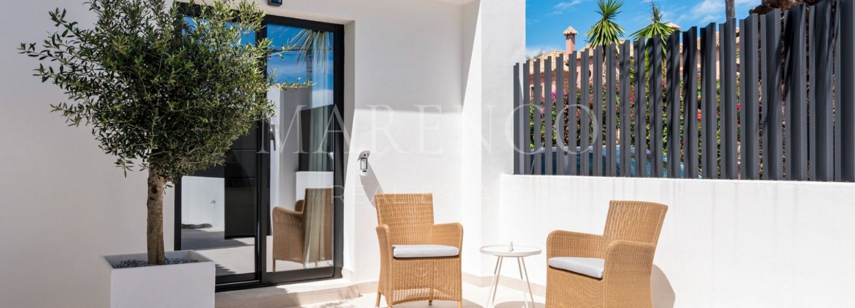 Villa  in El Rosario, Marbella East, Marbella