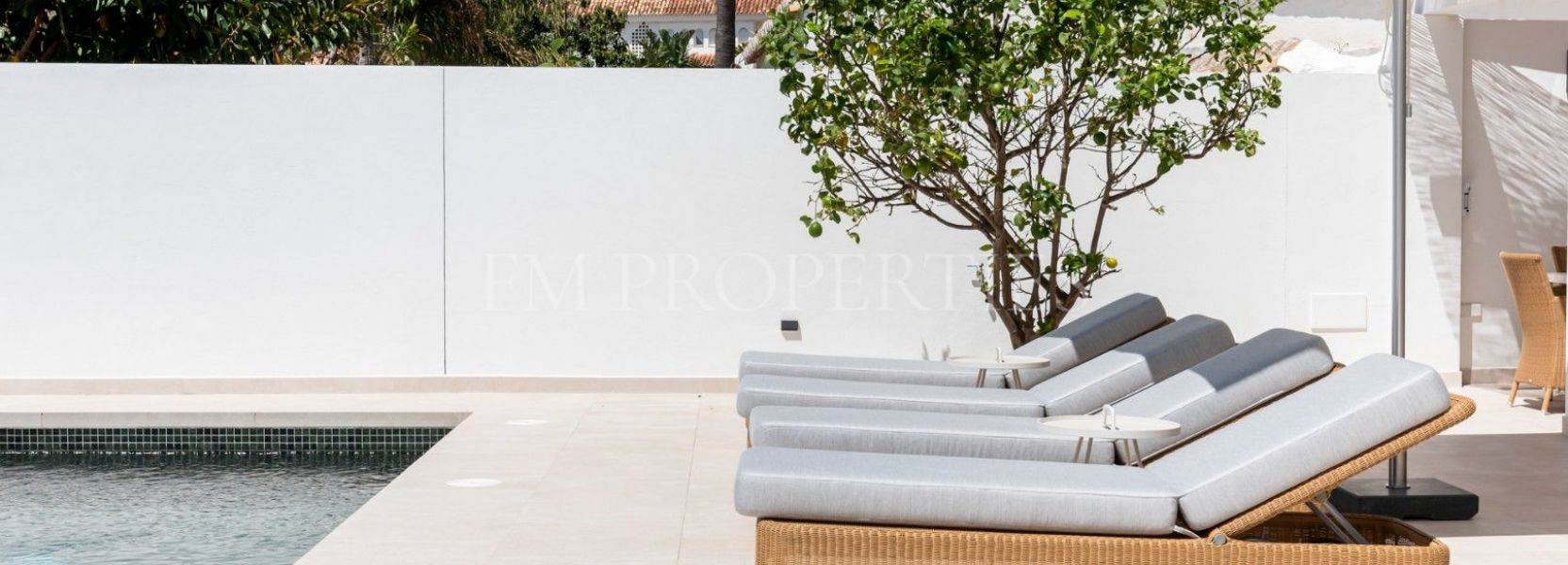 Villa  in El Rosario, Marbella Oost, Marbella