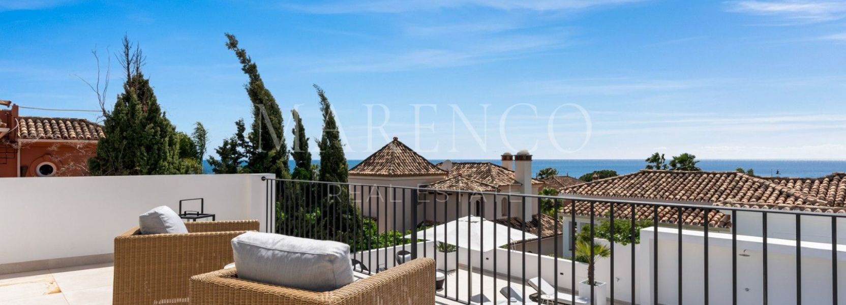 Villa  in El Rosario, Marbella East, Marbella