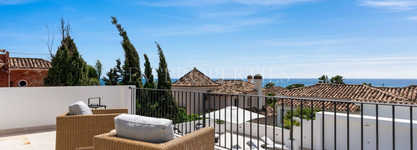 Villa  in El Rosario, Marbella Oost, Marbella