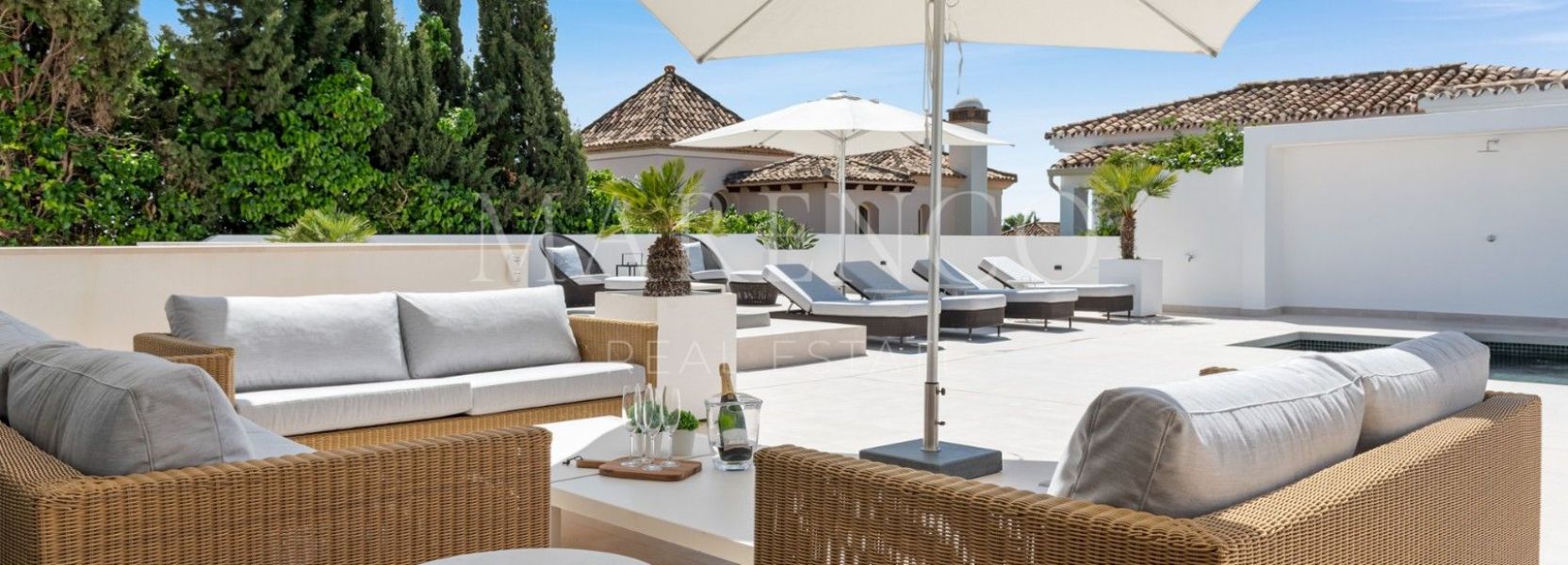 Villa  in El Rosario, Marbella East, Marbella