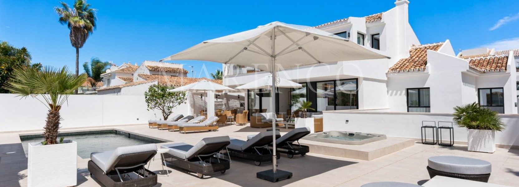 Villa  in El Rosario, Marbella East, Marbella