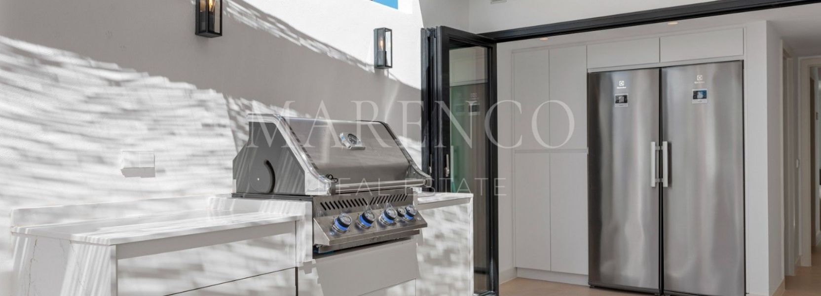 Villa  in El Rosario, Marbella East, Marbella