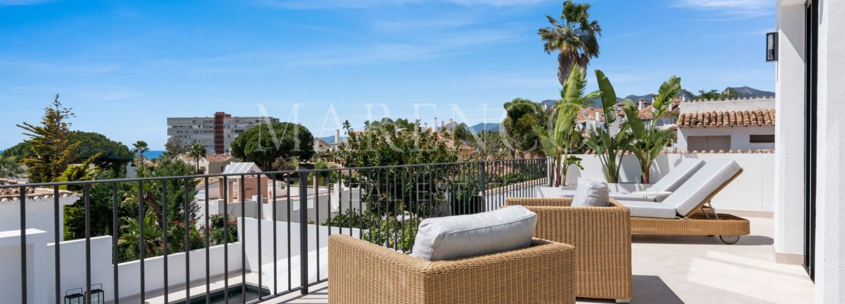 Villa  in El Rosario, Marbella East, Marbella