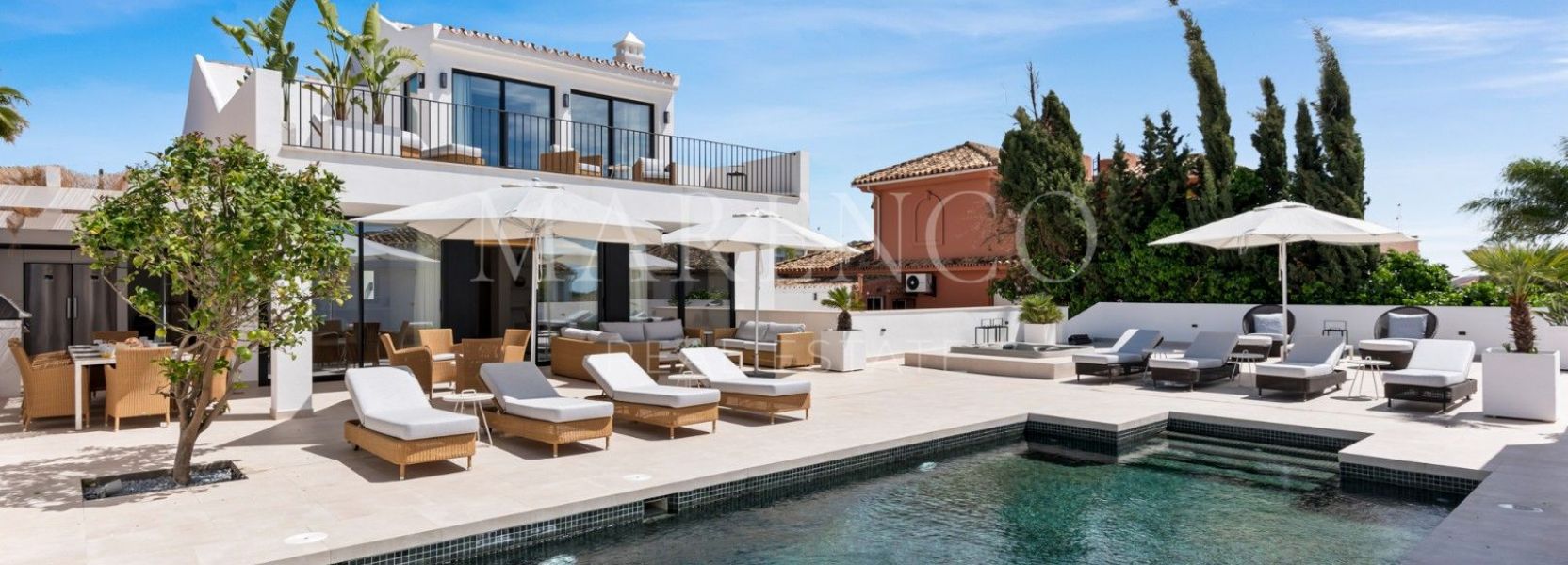 Villa  in El Rosario, Marbella East, Marbella