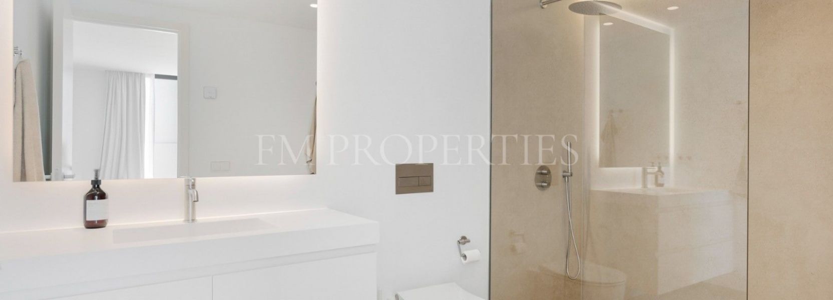 Villa  in El Rosario, Marbella Oost, Marbella