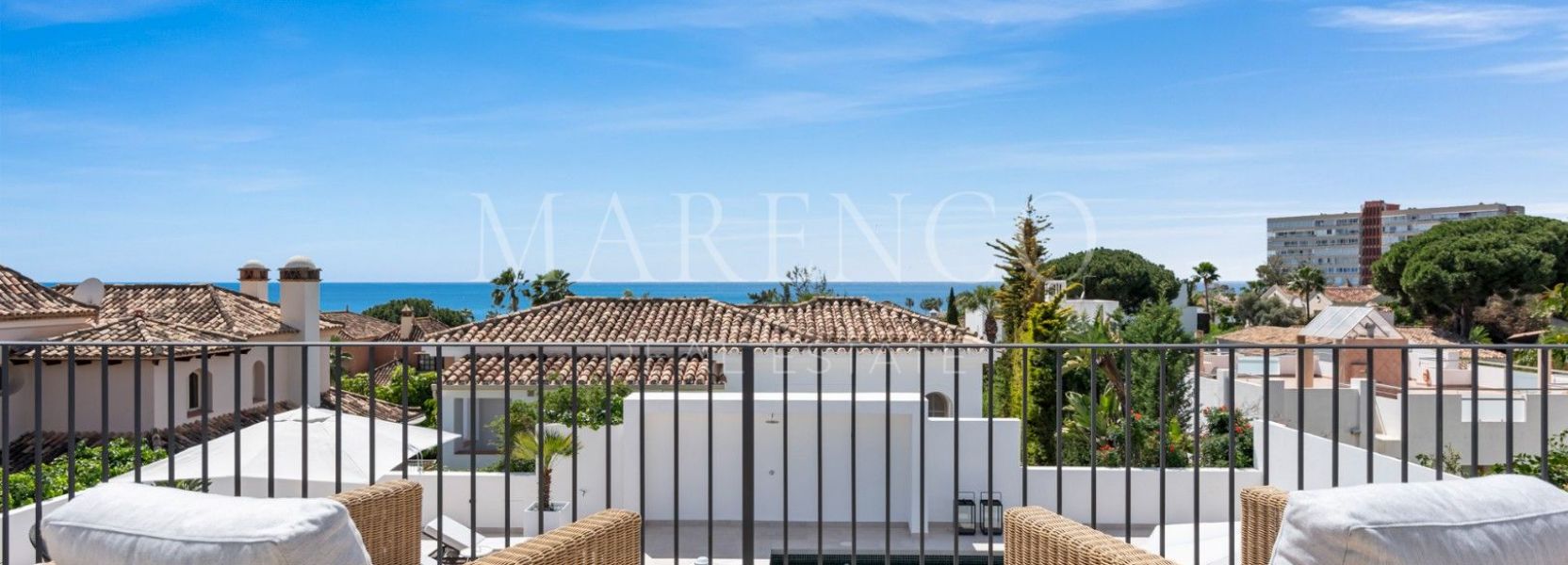 Villa  in El Rosario, Marbella East, Marbella