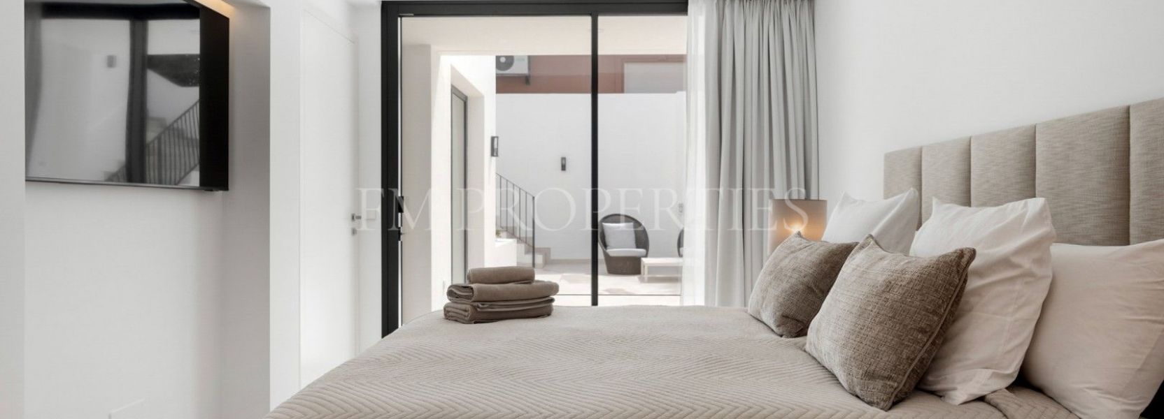 Villa  in El Rosario, Marbella Oost, Marbella