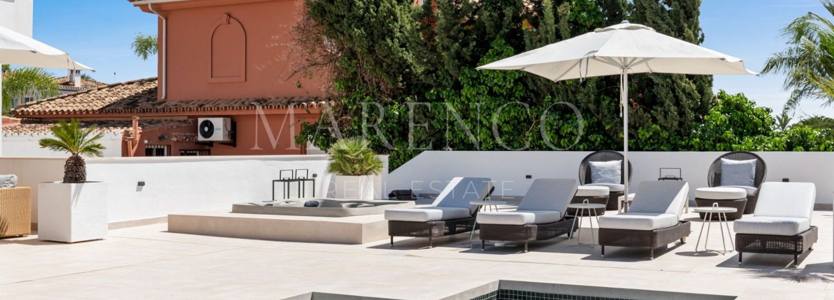 Villa  in El Rosario, Marbella East, Marbella