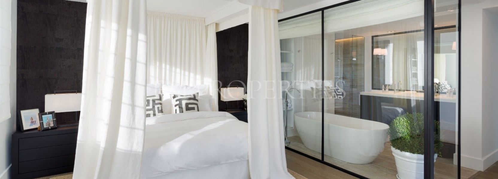 Villa  in Aloha, Nueva Andalucia, Marbella