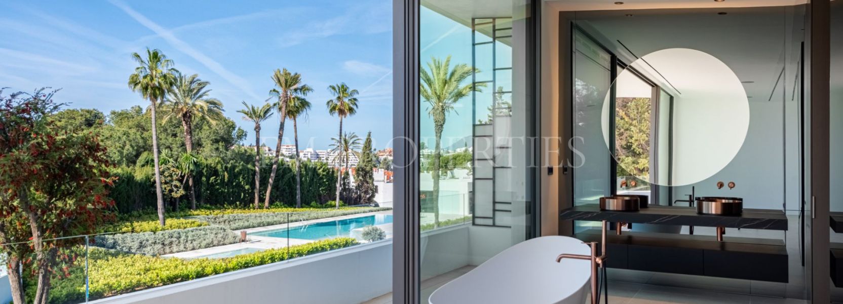 Half Vrijstaande Villa  in Nueva Andalucia, Marbella