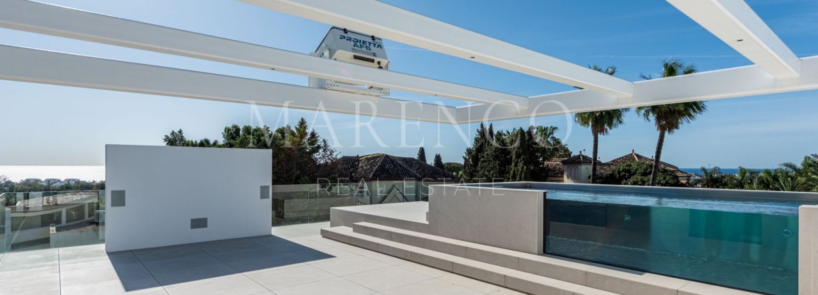 Half Vrijstaande Villa in Nueva Andalucia, Marbella