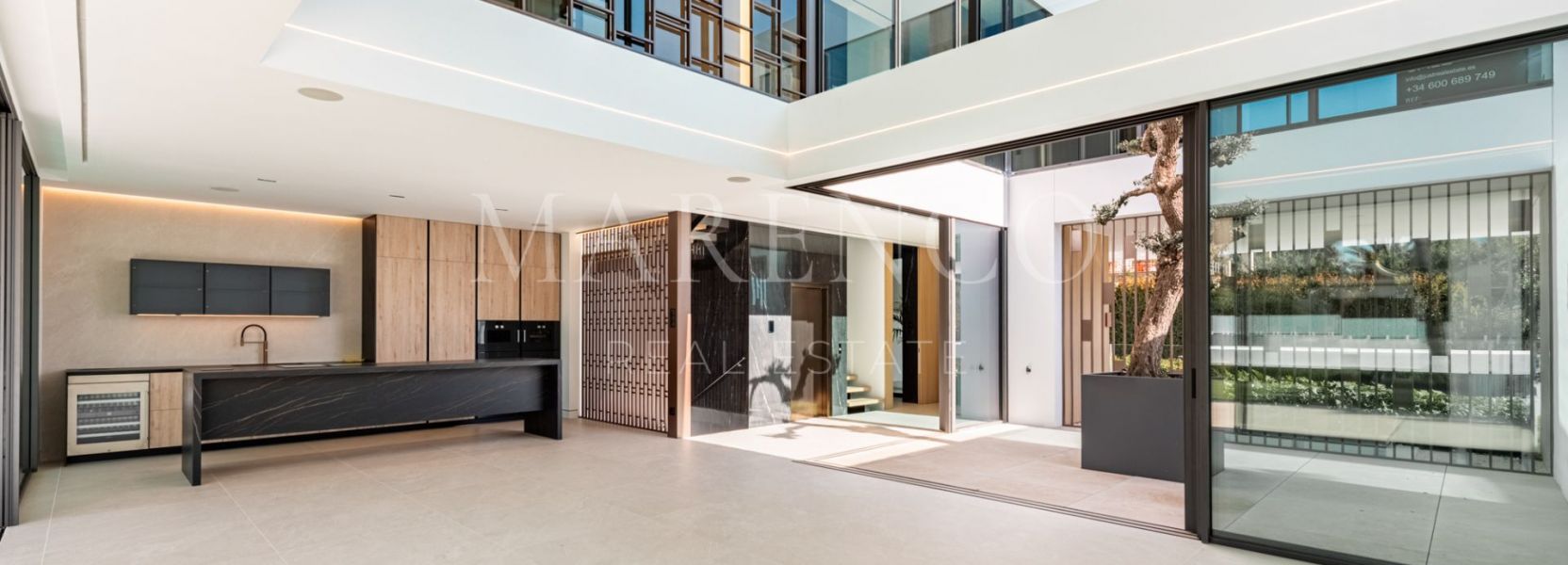 Half Vrijstaande Villa in Nueva Andalucia, Marbella