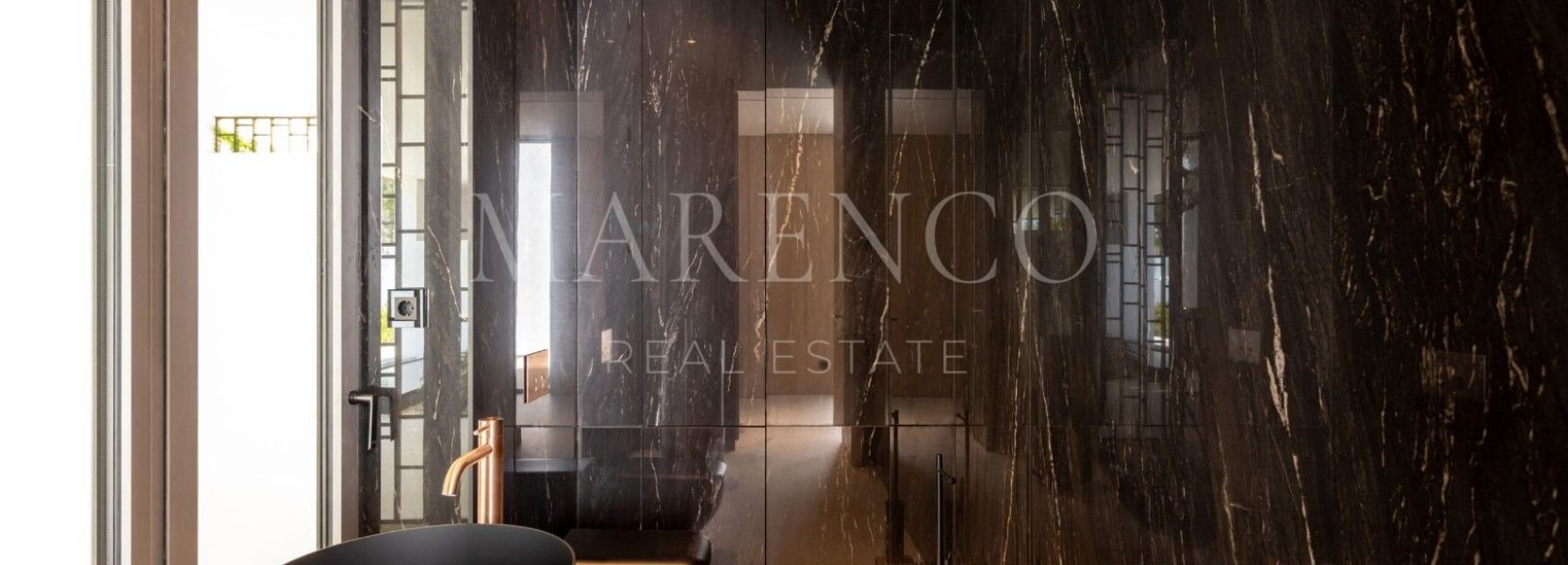 Villa  in Marbella Goldene Meile, Marbella