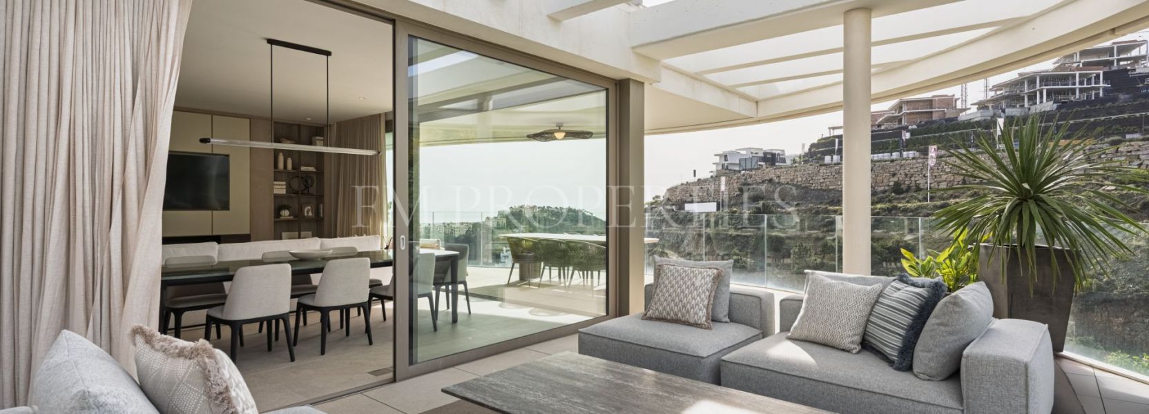 Appartement begane grond  in The View Marbella, Benahavis