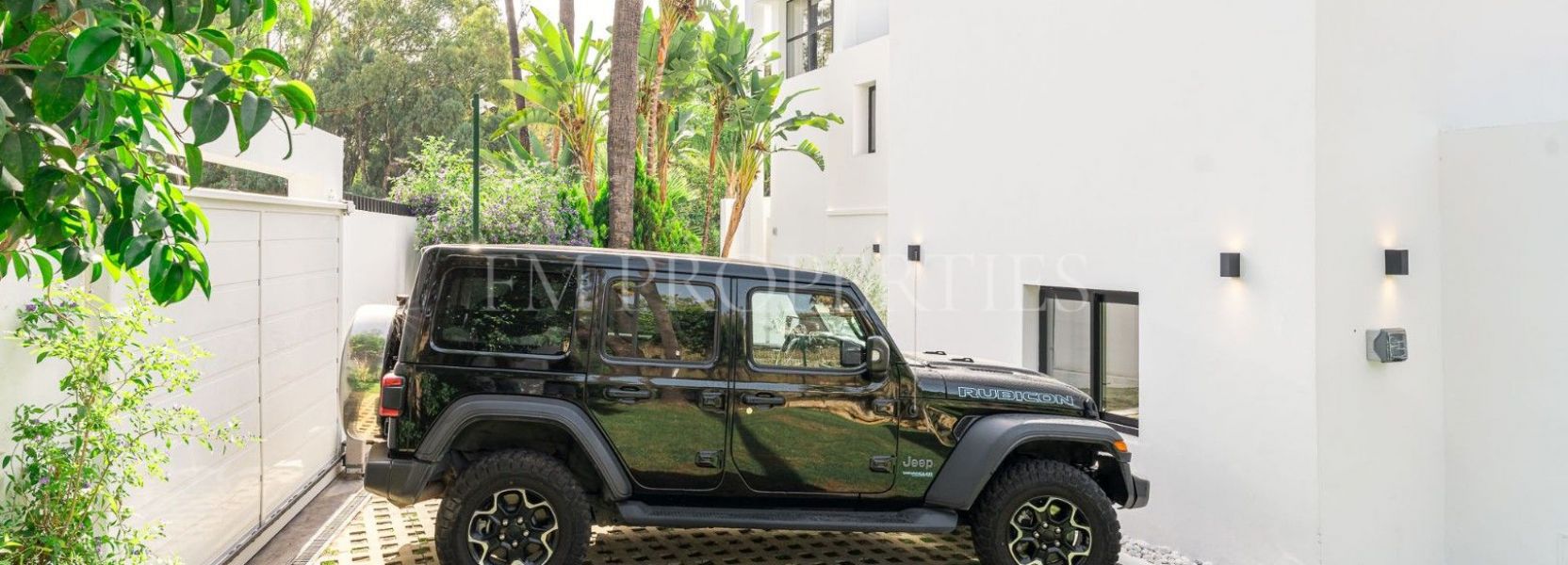 Villa  in Supermanzana H, Nueva Andalucia, Marbella