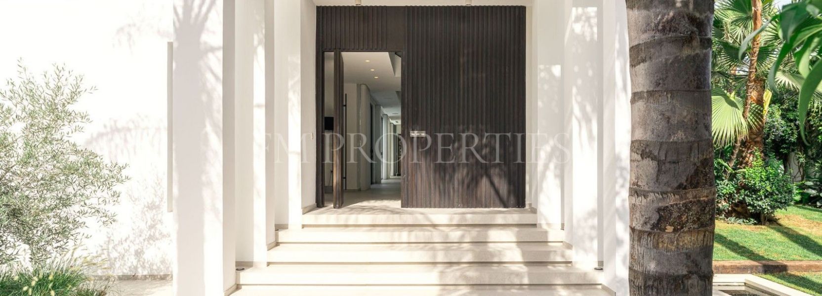 Villa  in Supermanzana H, Nueva Andalucia, Marbella