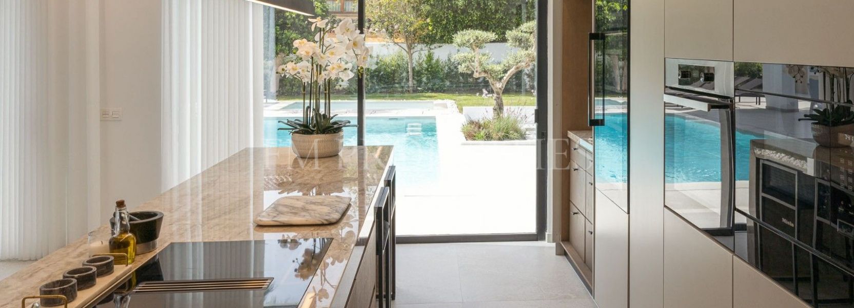 Villa  in Supermanzana H, Nueva Andalucia, Marbella