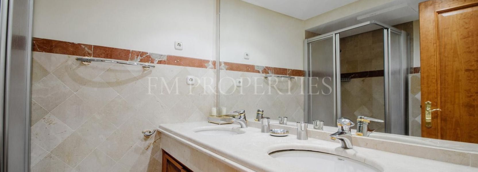 Ground Floor Apartment  in Beach Side New Golden Mile, Estepona East, Estepona