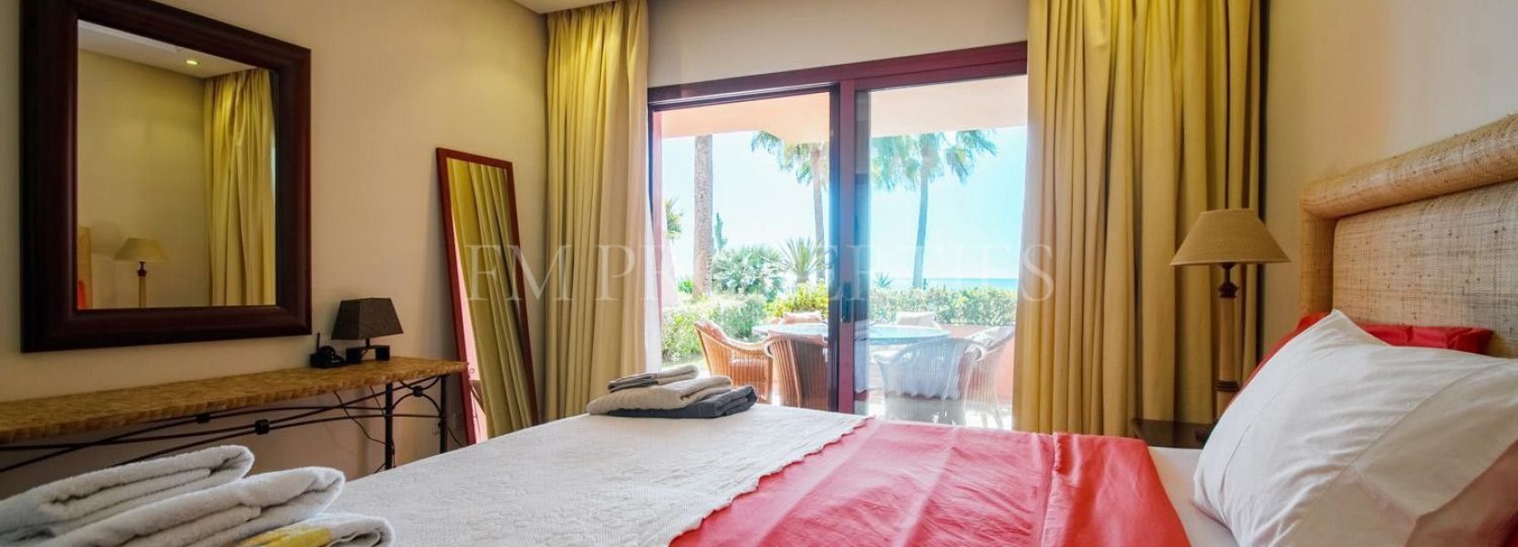 Ground Floor Apartment  in Beach Side New Golden Mile, Estepona East, Estepona