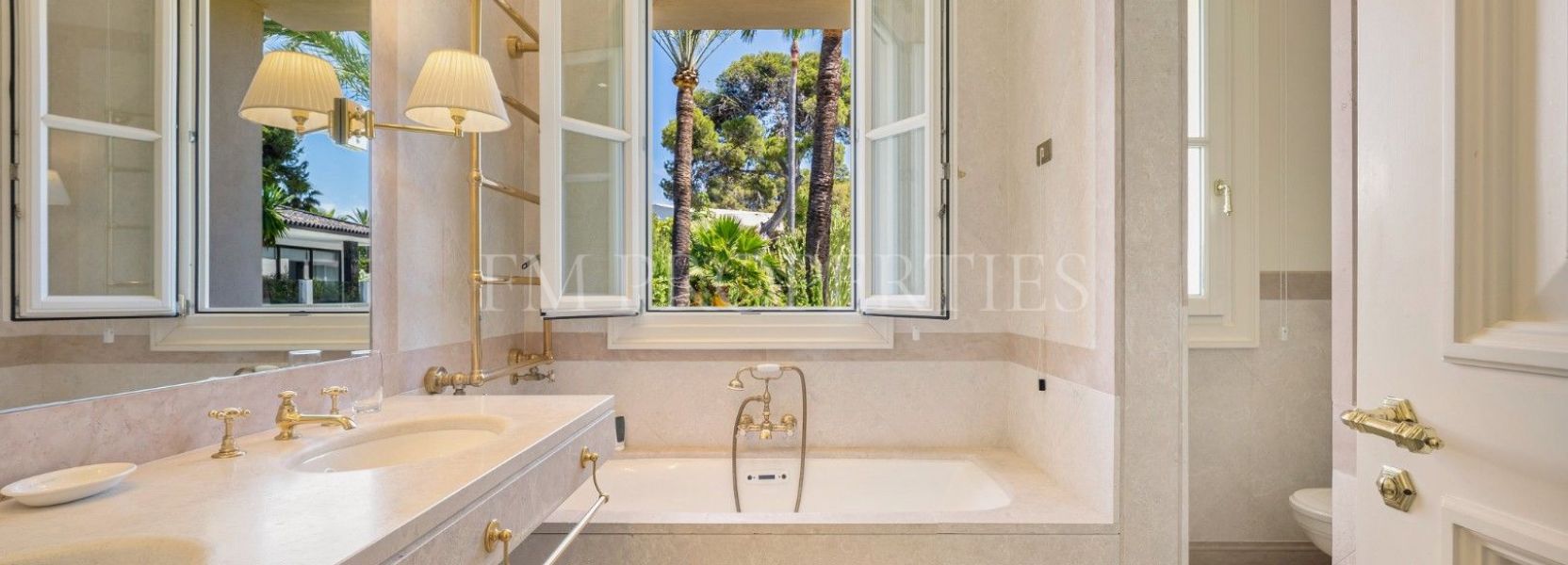 Villa  à Los Monteros, Marbella Est, Marbella