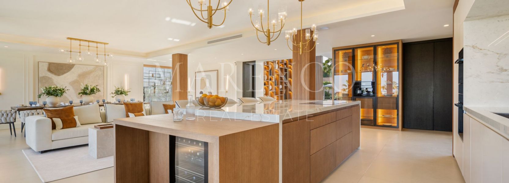 Villa  in Los Naranjos, Nueva Andalucia, Marbella