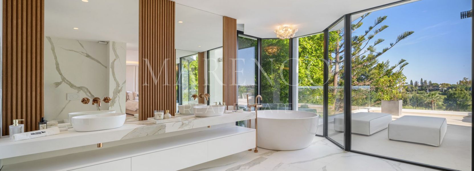 Villa  in Los Naranjos, Nueva Andalucia, Marbella