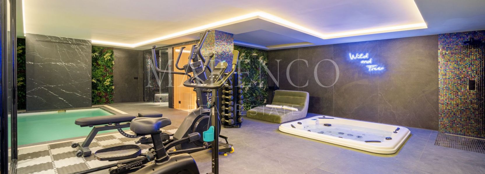 Villa  in Los Naranjos, Nueva Andalucia, Marbella