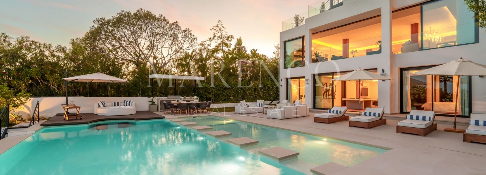 Villa  in Los Naranjos, Nueva Andalucia, Marbella