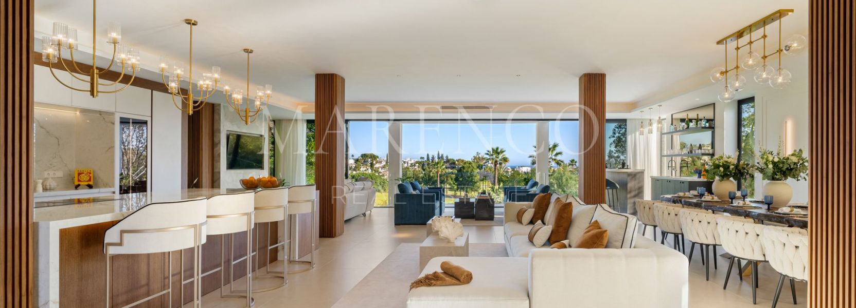 Villa  in Los Naranjos, Nueva Andalucia, Marbella