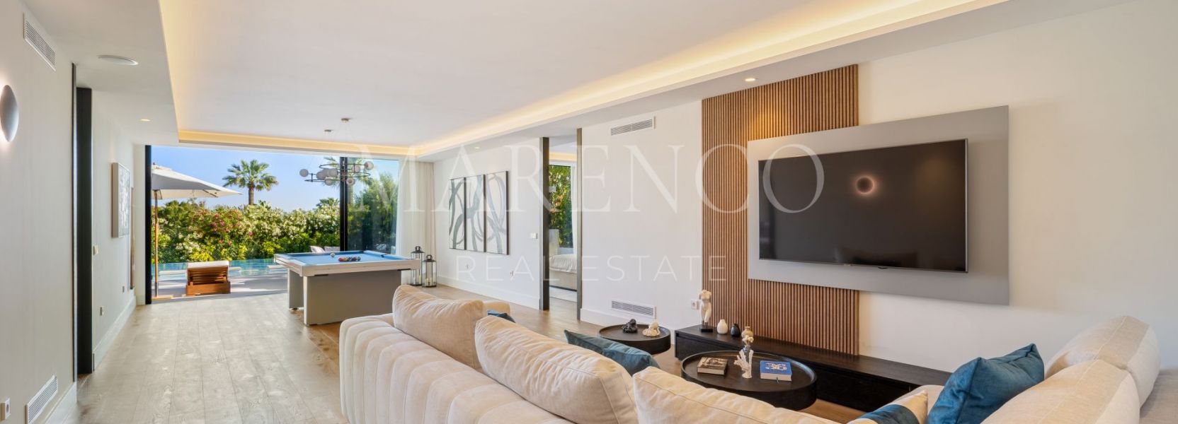 Villa  in Los Naranjos, Nueva Andalucia, Marbella