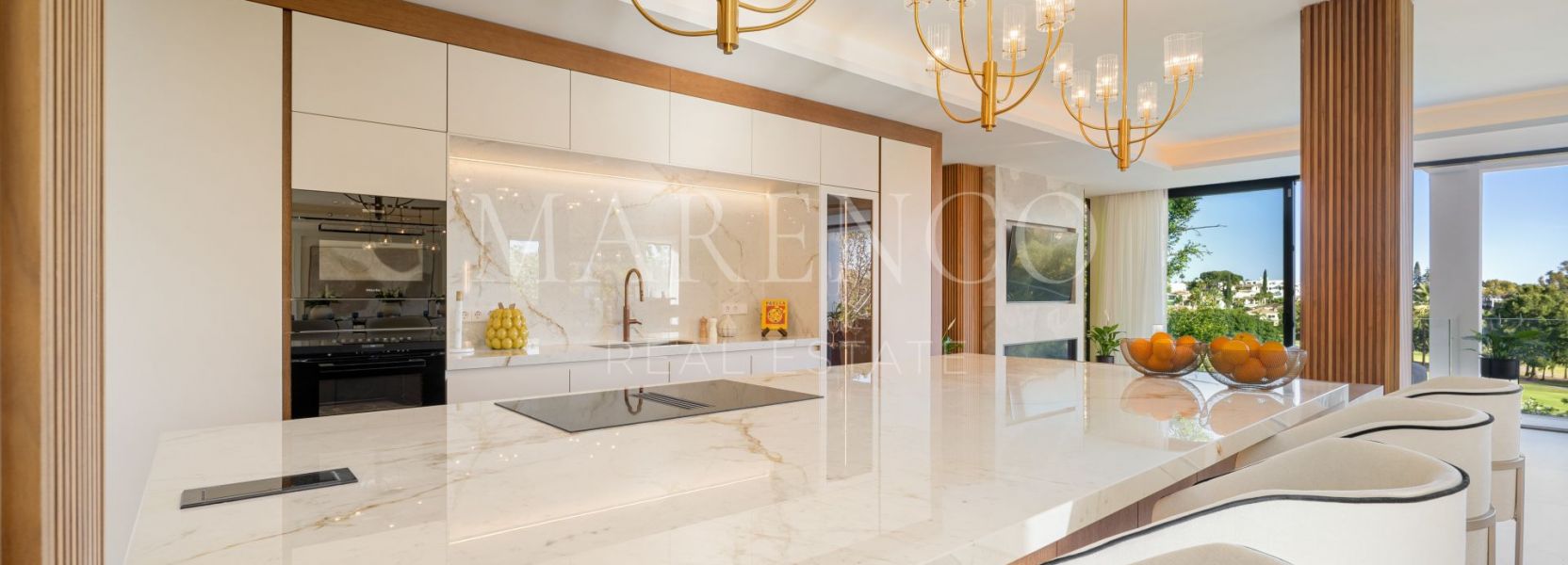 Villa  in Los Naranjos, Nueva Andalucia, Marbella