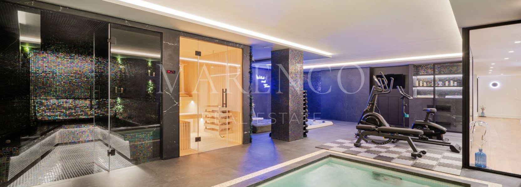 Villa  in Los Naranjos, Nueva Andalucia, Marbella