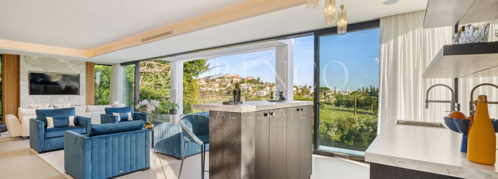 Villa  in Los Naranjos, Nueva Andalucia, Marbella