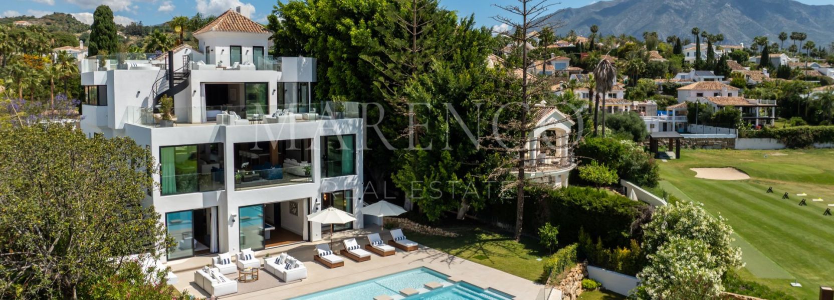 Villa  in Los Naranjos, Nueva Andalucia, Marbella