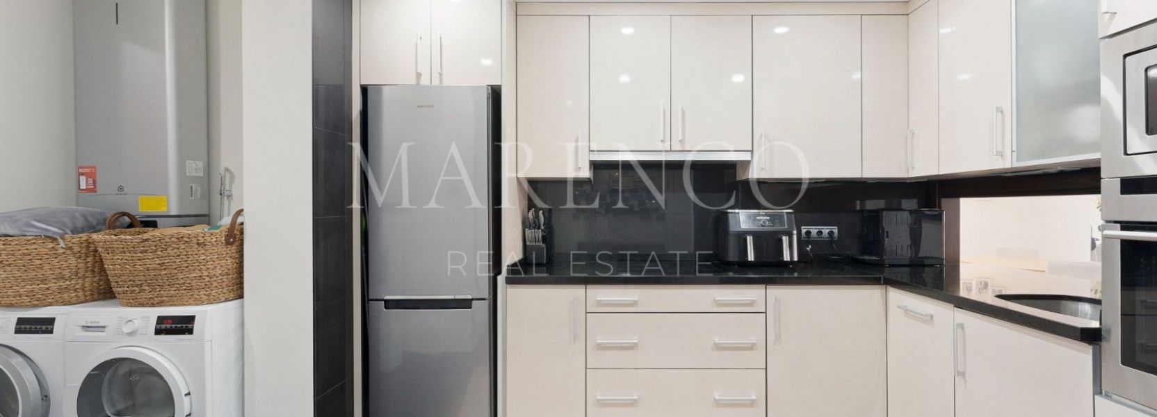 Zweistöckiges Penthouse in Bahia de la Plata, Estepona Ost, Estepona