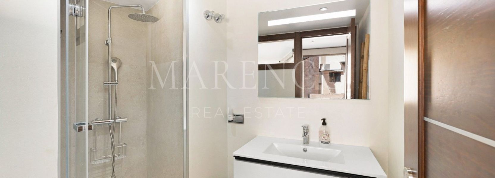 Zweistöckiges Penthouse in Bahia de la Plata, Estepona Ost, Estepona