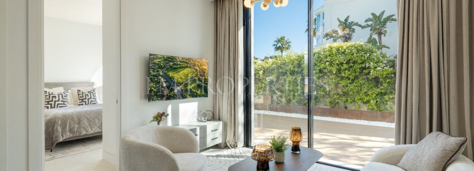 Villa  in Monte Halcones, Benahavis