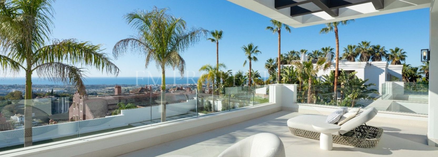 Villa  in Monte Halcones, Benahavis
