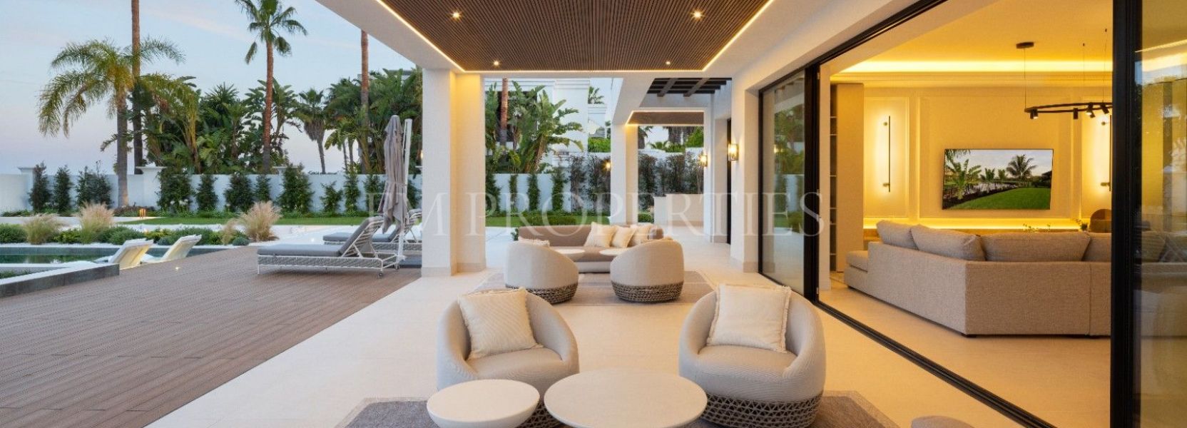 Villa  in Monte Halcones, Benahavis
