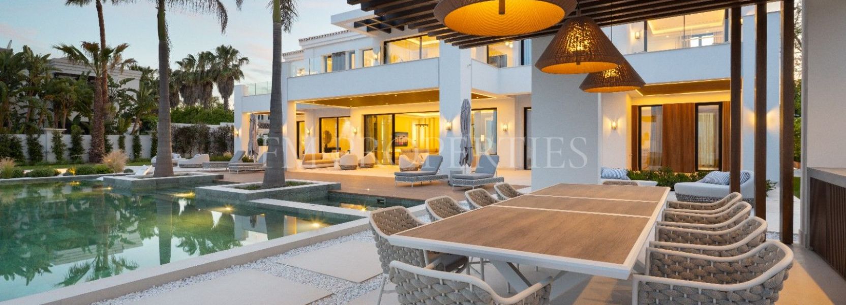 Villa  in Monte Halcones, Benahavis