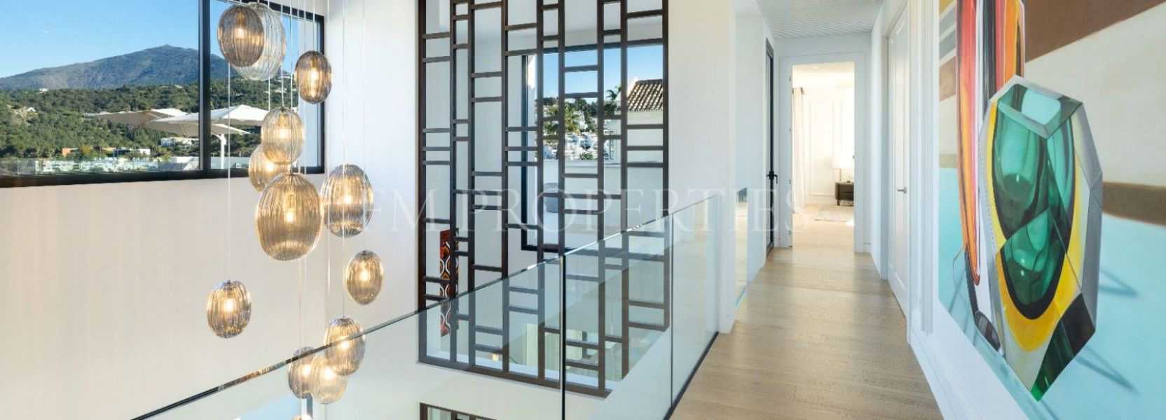 Villa  in Monte Halcones, Benahavis